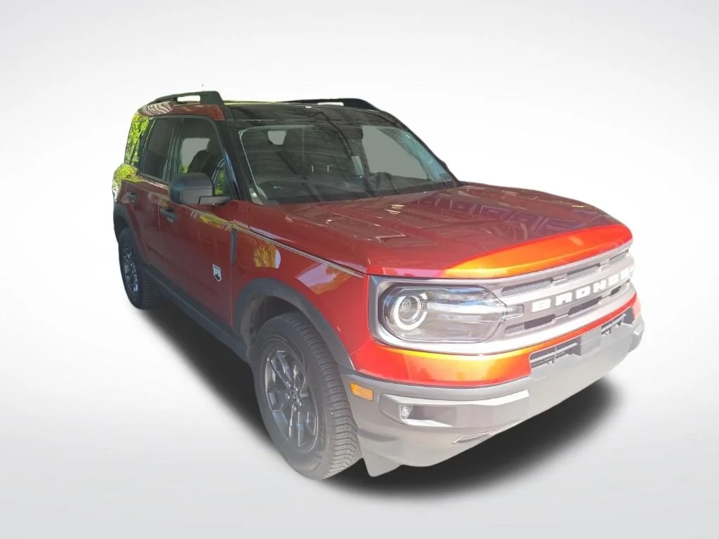 Used 2023 Hot Pepper Red Tinted Clearcoat Ford Big Bend image 2