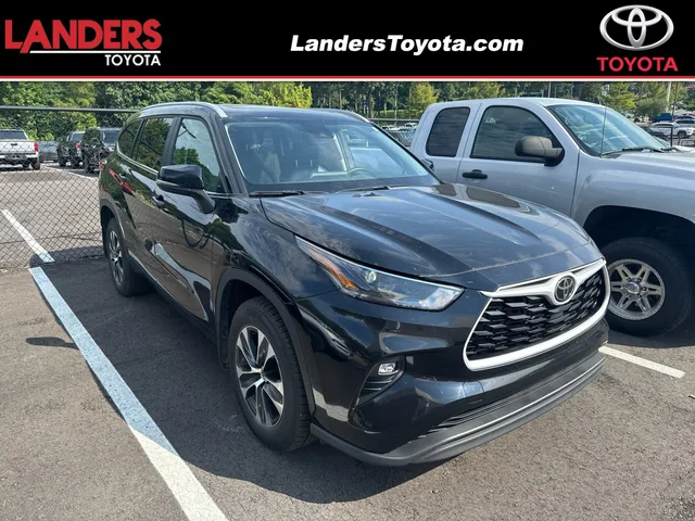 2025 Toyota Highlander XLE