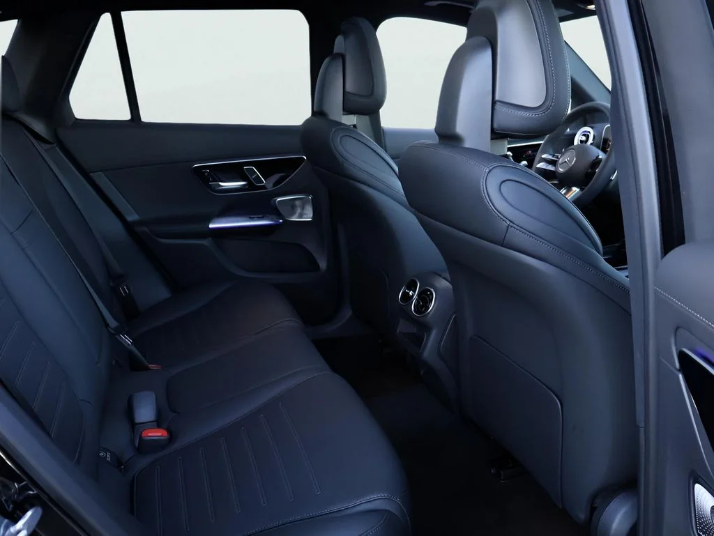 Used 2026 Black Mercedes-Benz GLC 300 image 13