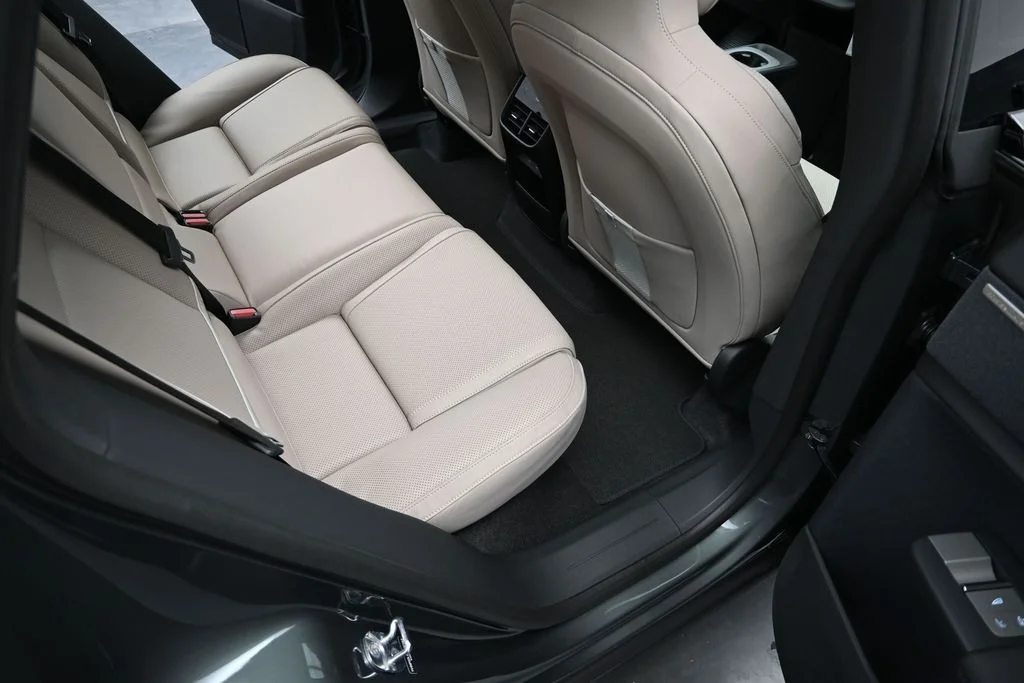 New 2027 Forest Lake Volvo Ultra image 17