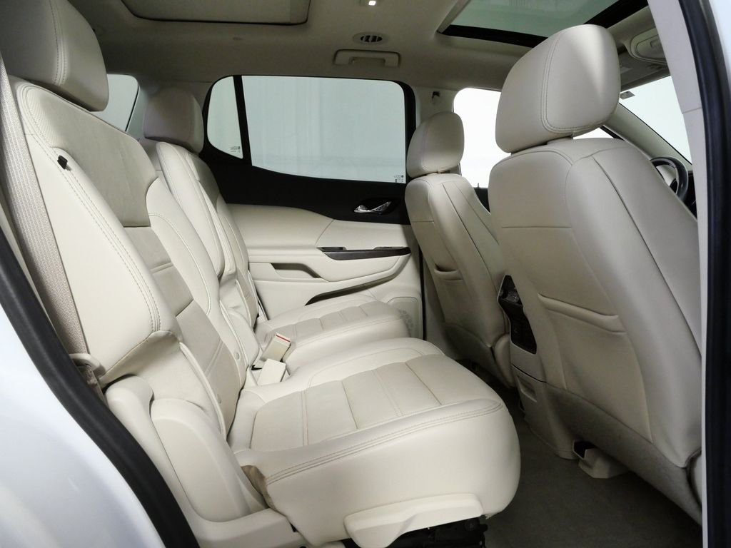Used 2020 White GMC Denali image 9