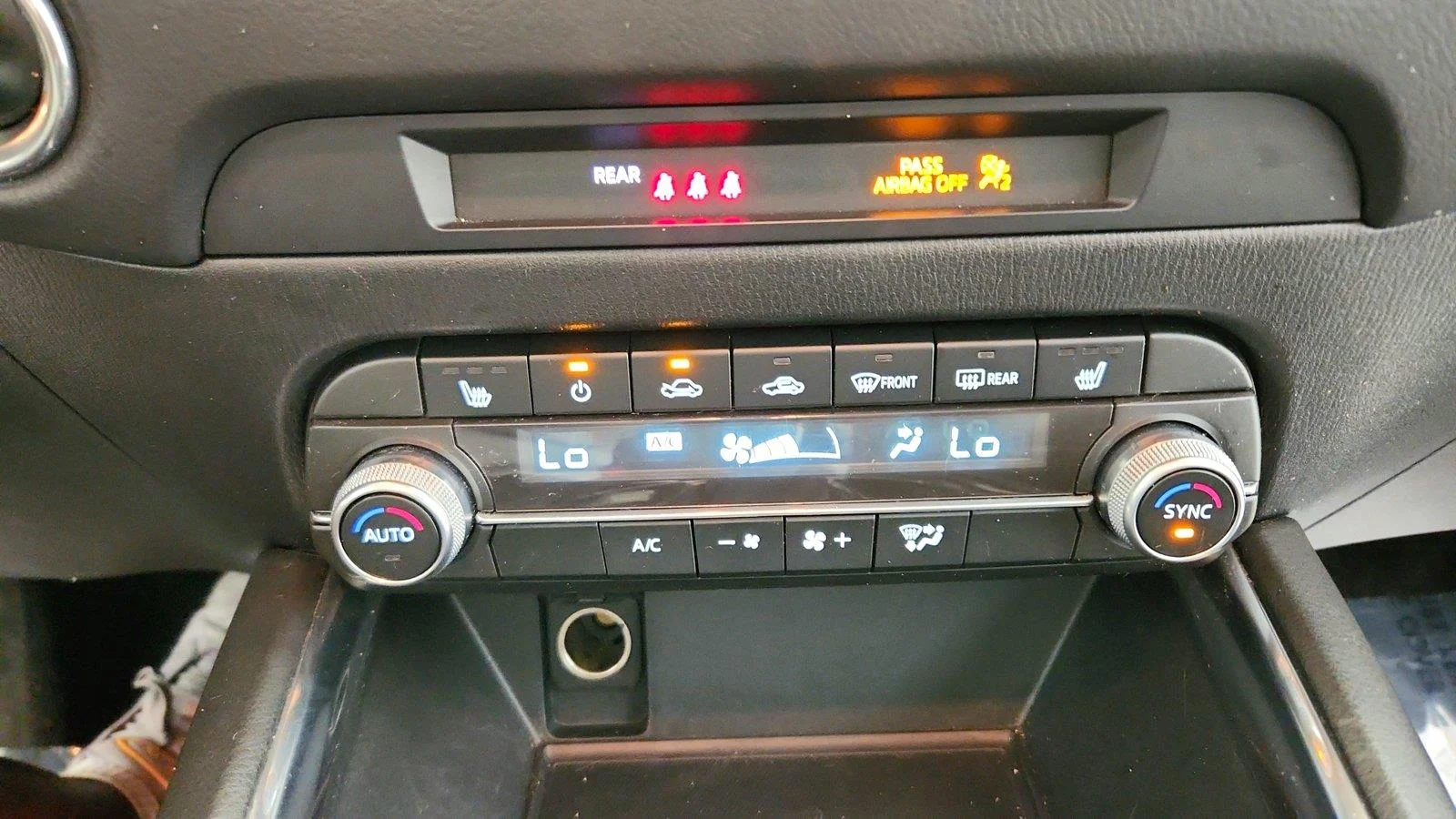 Used 2021 Jet Black Mica Mazda Grand Touring image 18