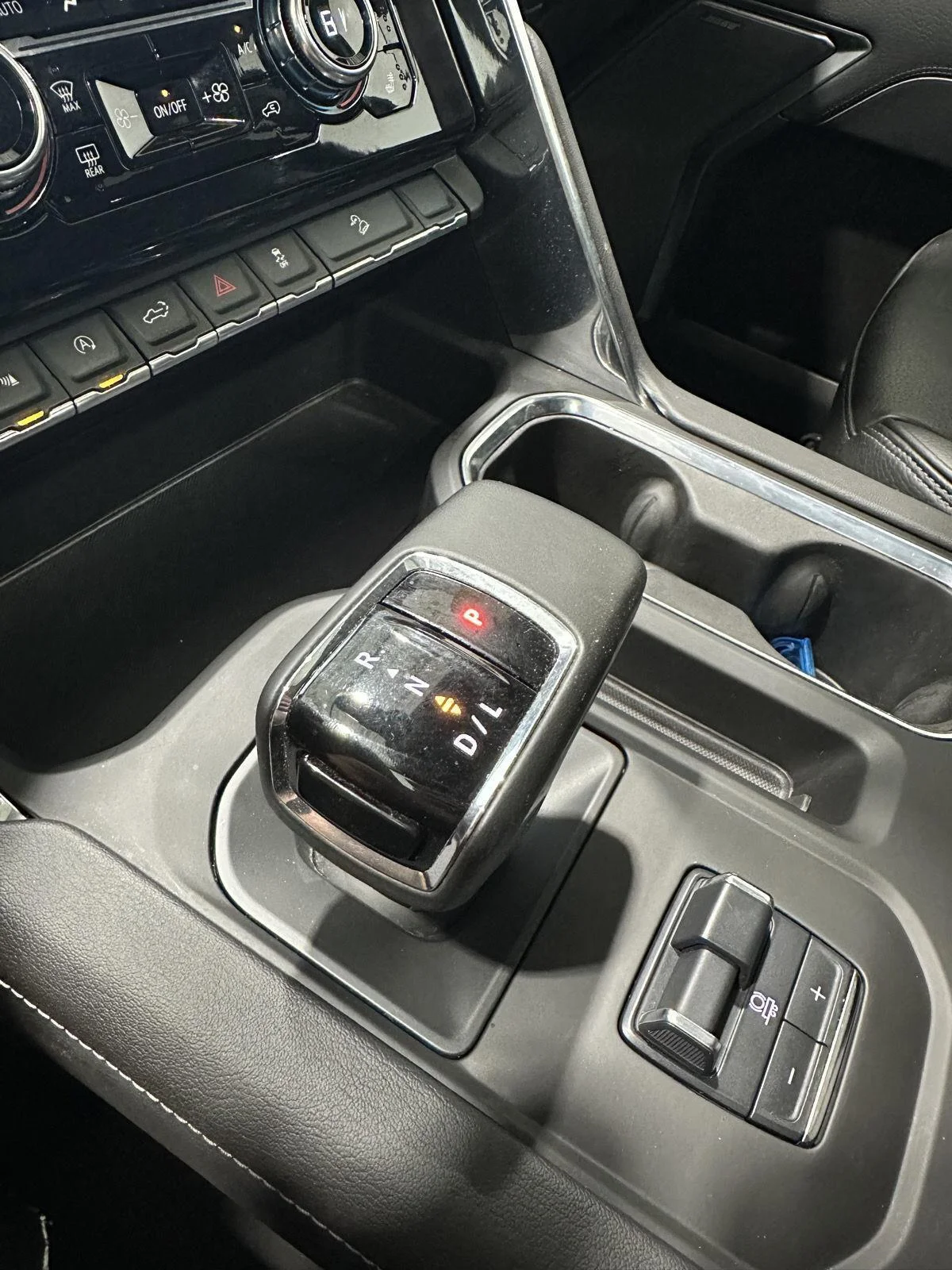 Used 2025 Onyx Black GMC Denali image 15