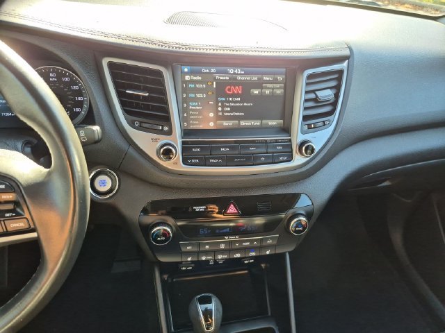 Used 2018 Gray Hyundai SEL Plus image 17