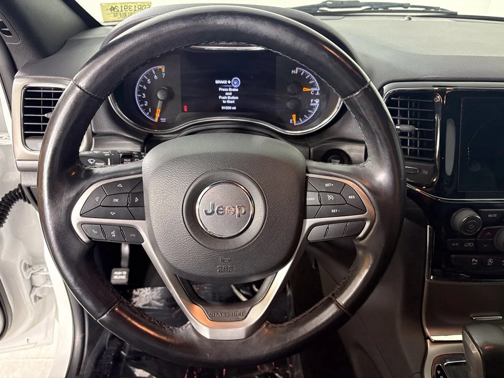 Used 2019 White Jeep Altitude image 23