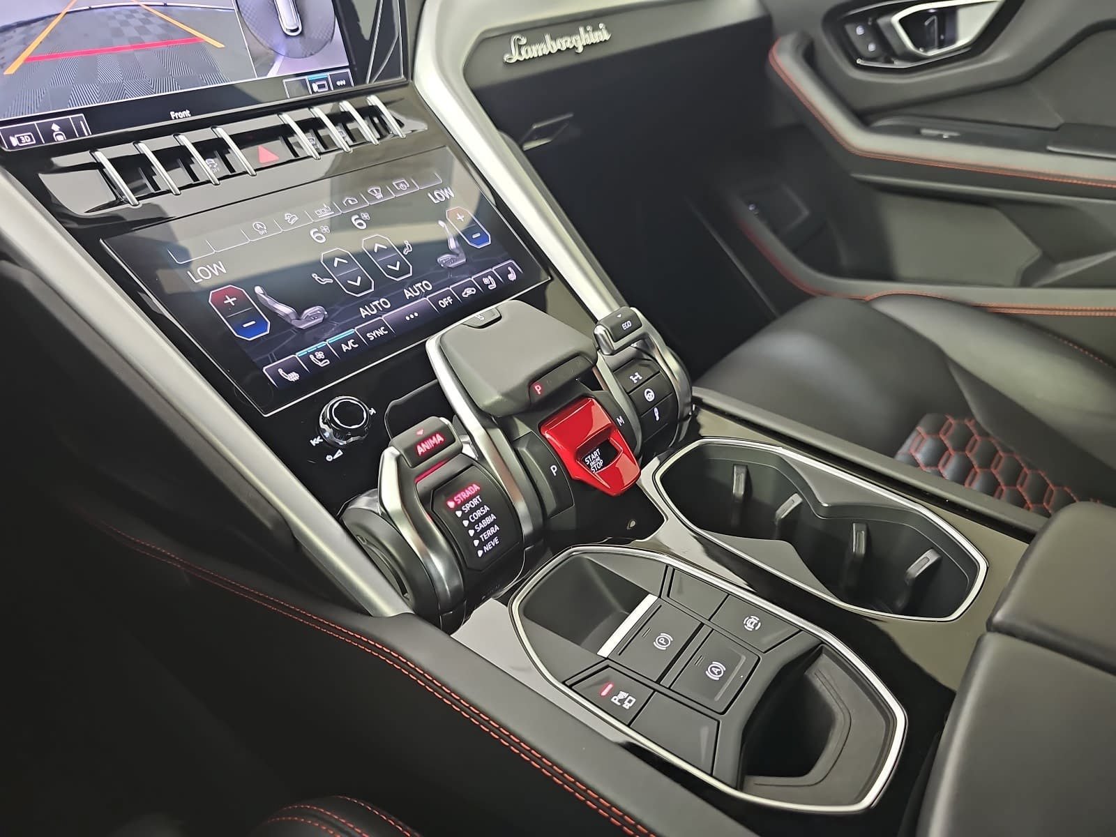 2020 Lamborghini Urus Base - Photo 25