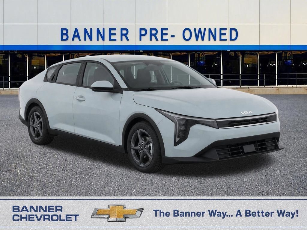 2025 Kia K4 LXS