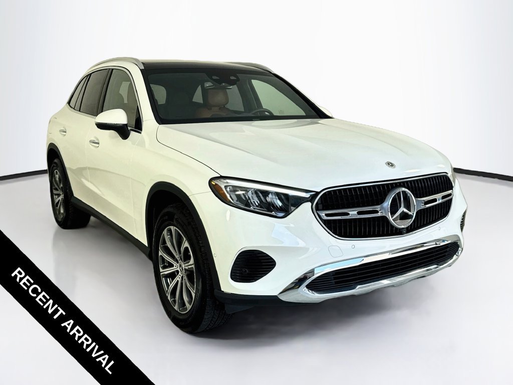 Used 2024 Polar White Mercedes-Benz GLC 300 image 1