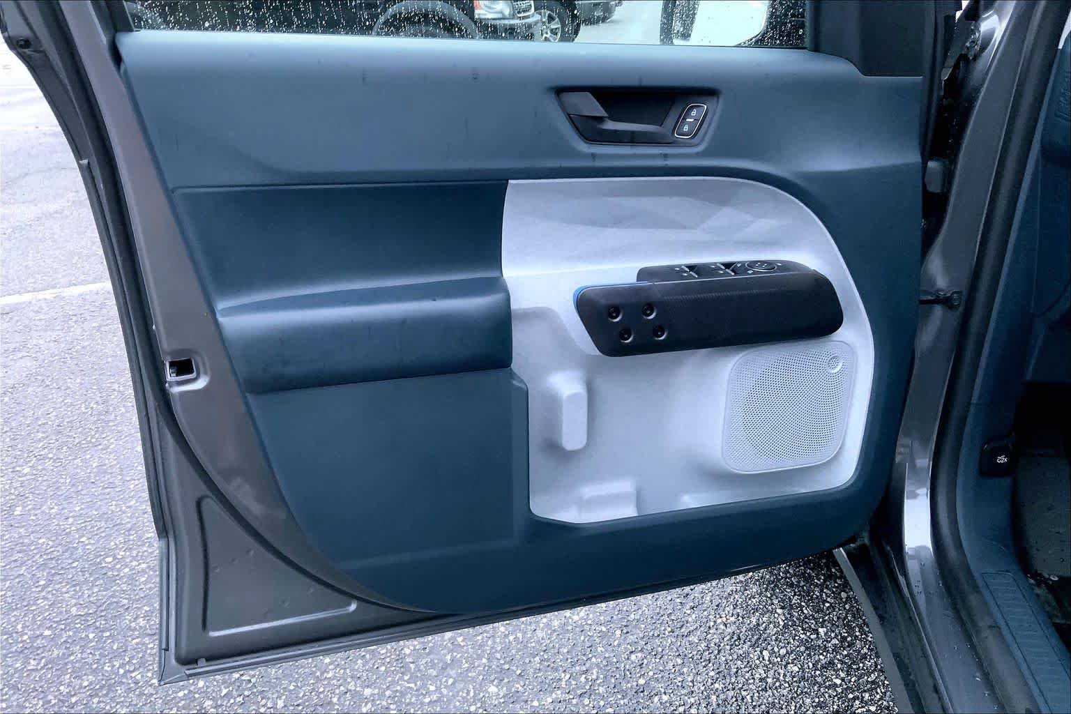 Used 2025 Carbonized Gray Metallic Ford XLT image 21