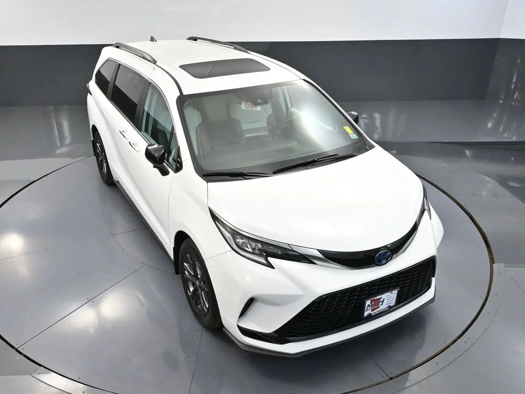 2024 Toyota Sienna XSE - Photo 58