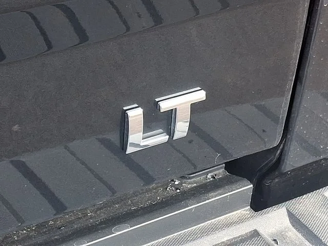 Used 2017 Gray Chevrolet LT image 30