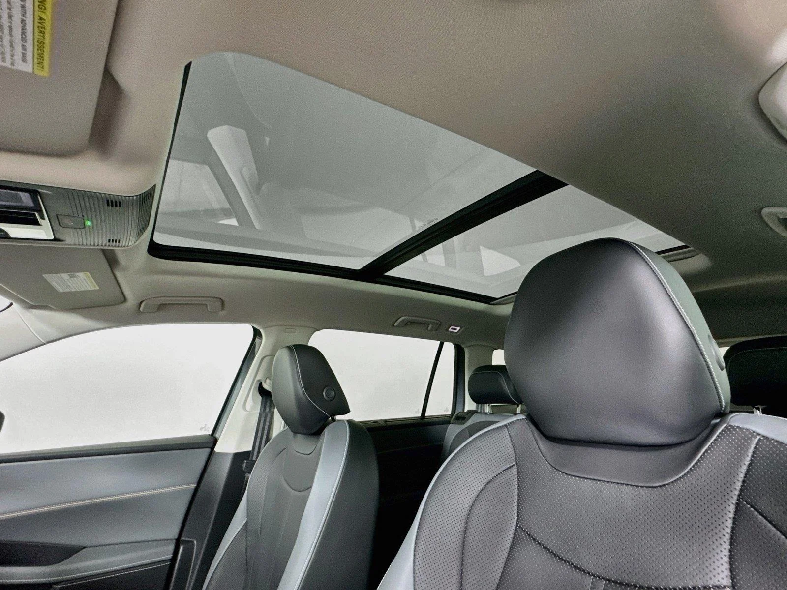 New 2027 Pure Gray Volkswagen SE w/Technology image 21