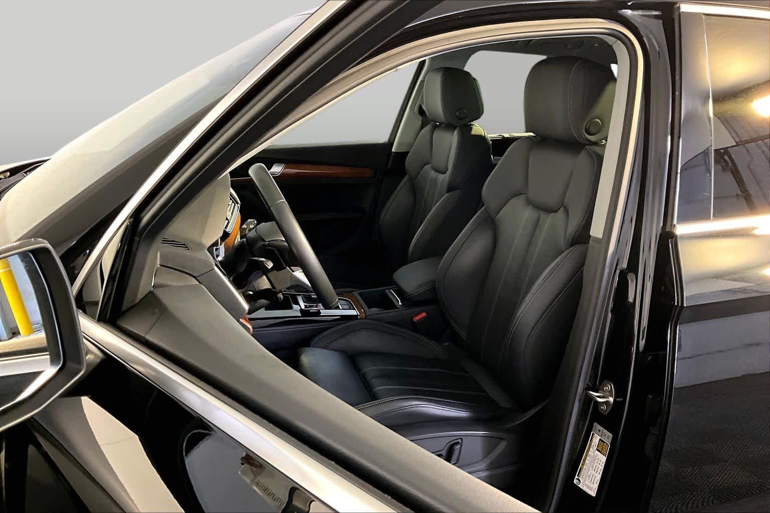 Used 2022 Mythos Black Metallic Audi S line Prestige image 9