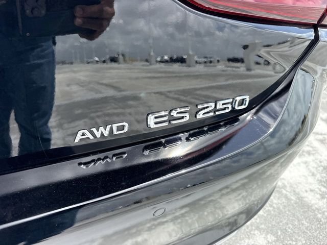 Certified Used 2024 OBSIDIAN Lexus 250 image 25