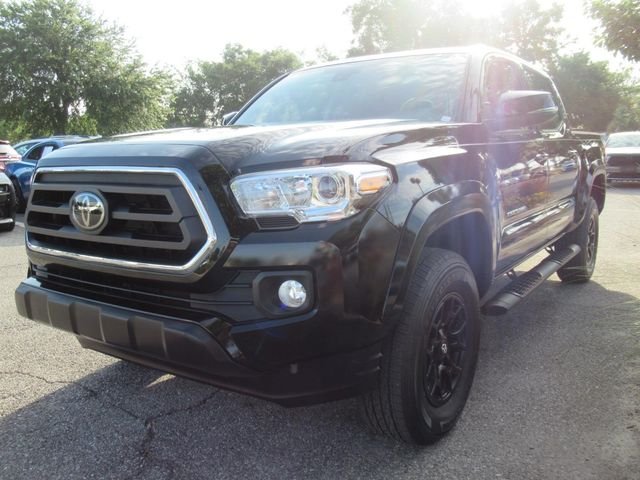 Used 2022 Black Toyota SR5 image 3