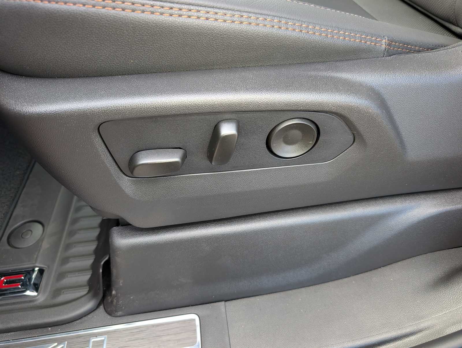 2026 GMC Sierra 3500HD AT4 - Photo 34