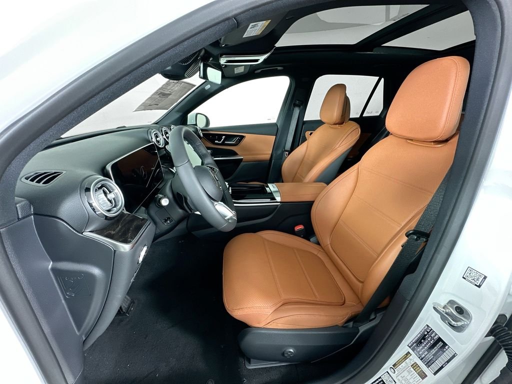 New 2026 Polar White Mercedes-Benz GLC 300 image 22