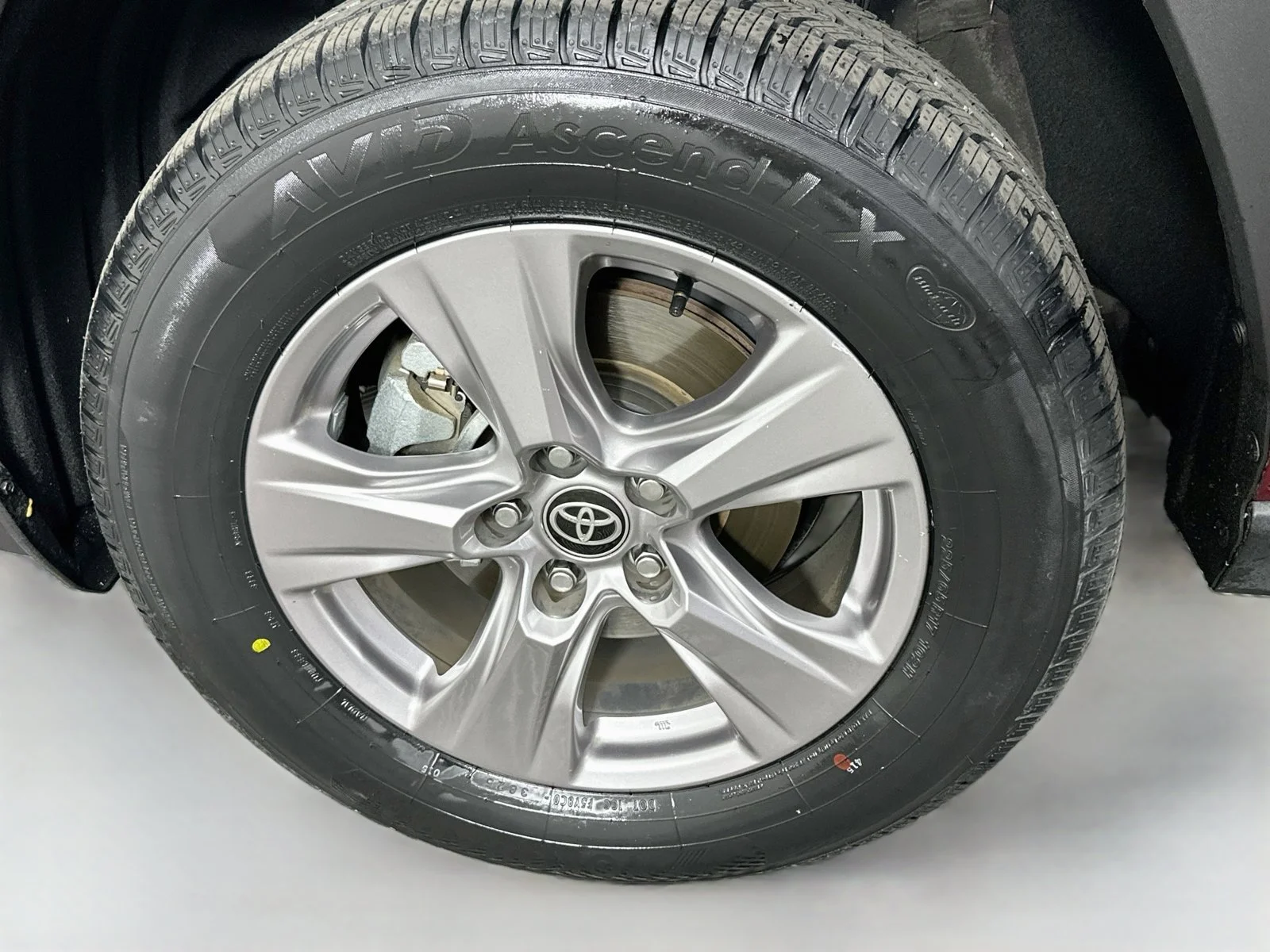 Used 2022 Red Toyota XLE image 32
