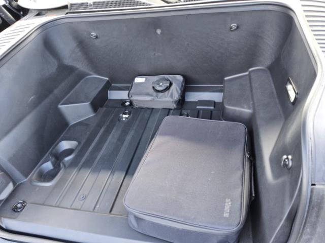 Used 2025 Onyx Black GMC Max Range Denali image 4