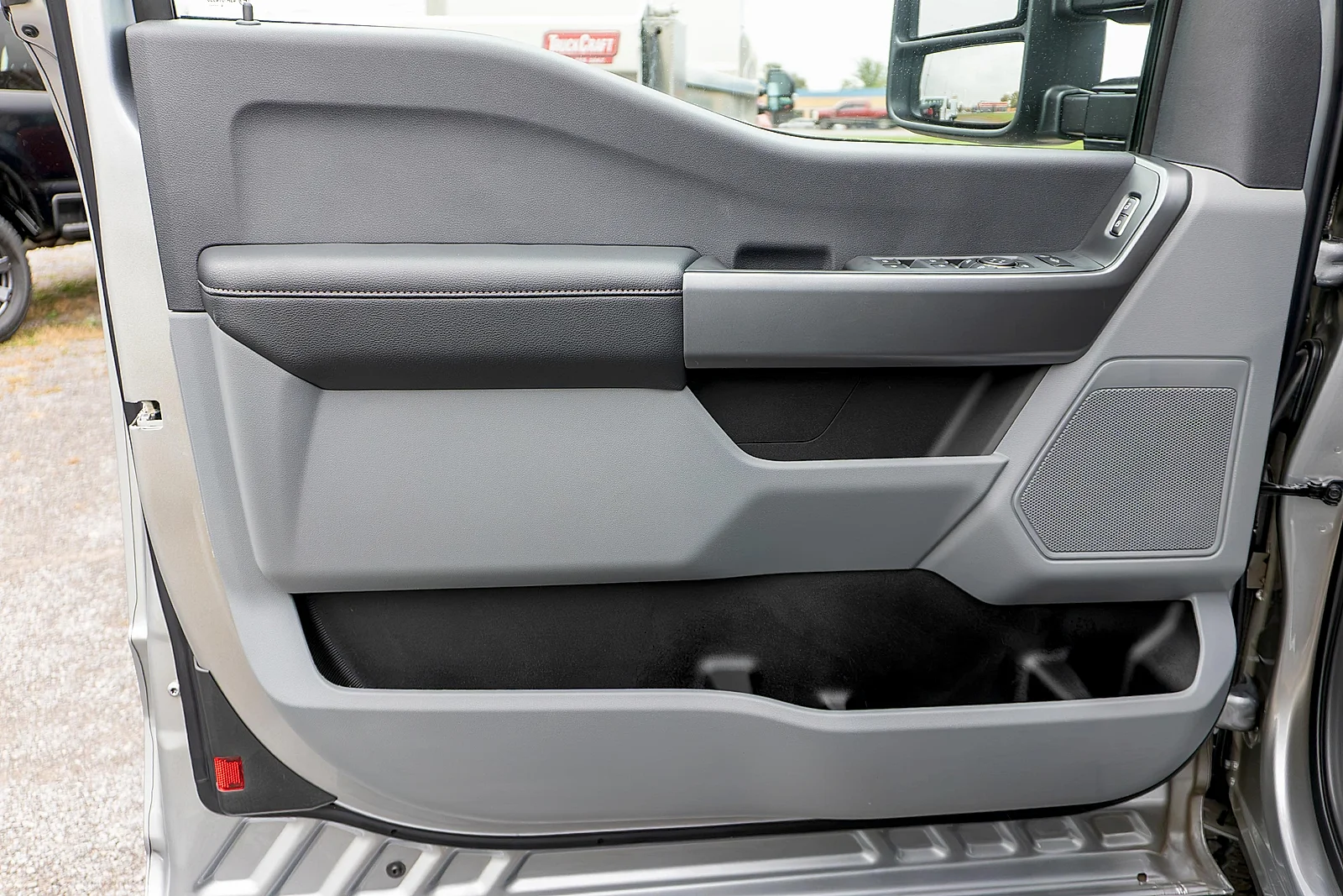 New 2027 Iconic Silver Metallic Ford F-350® XLT image 10