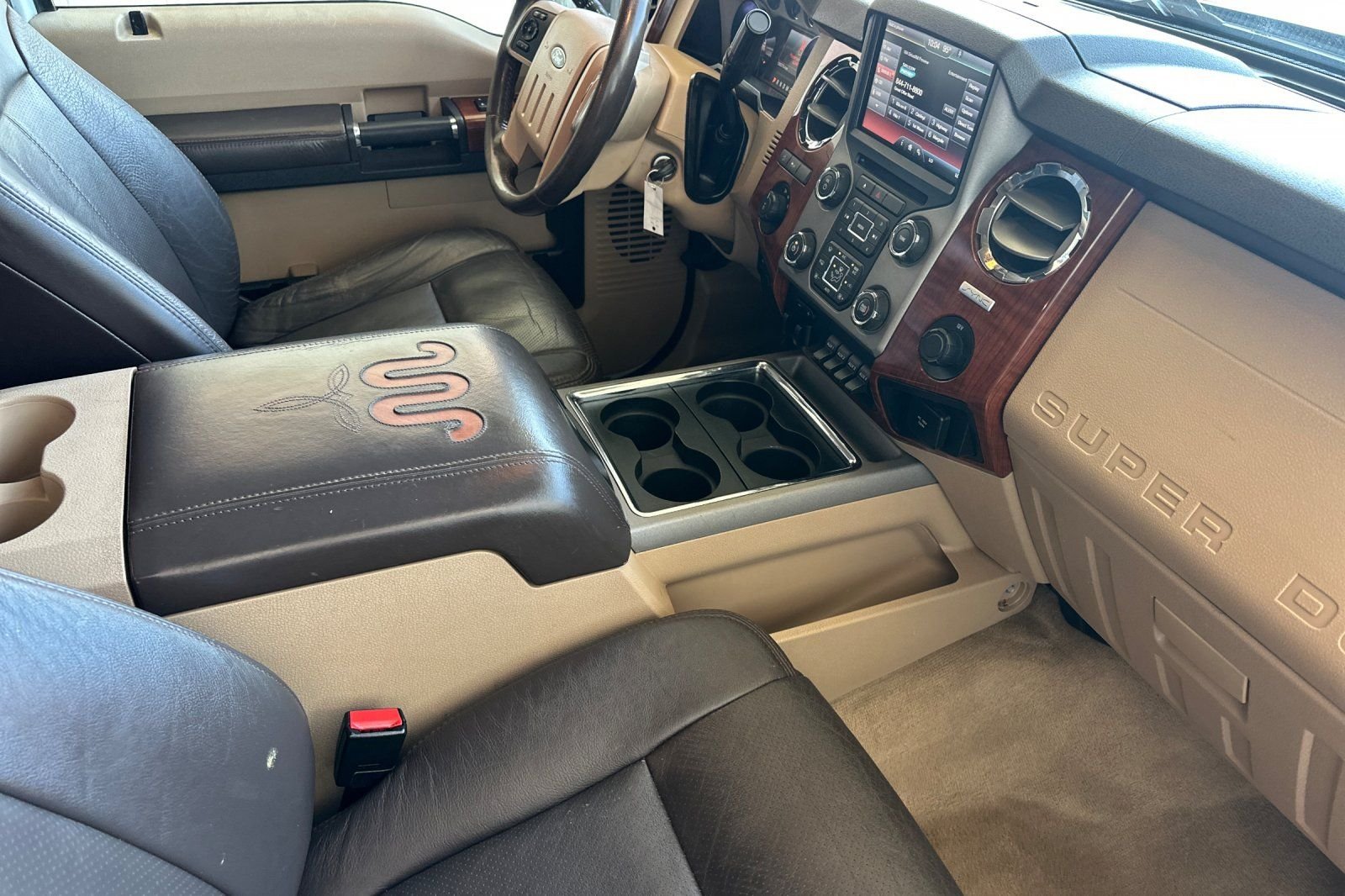Used 2016 White Ford King Ranch image 15