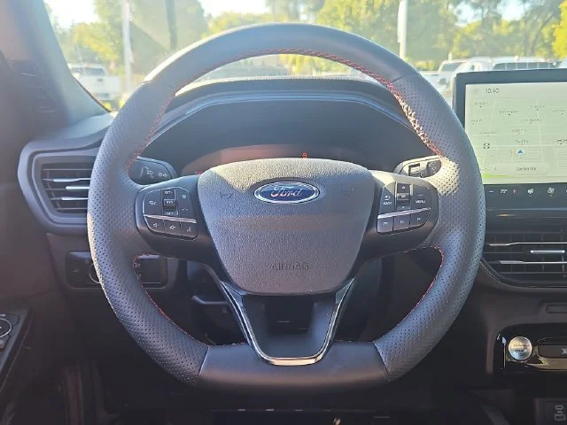 Used 2023 Silver Ford ST-Line image 26