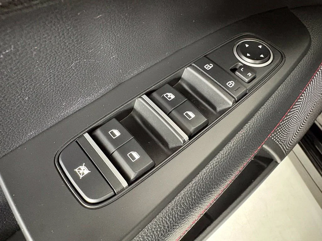 Used 2023 Black Kia GT image 20
