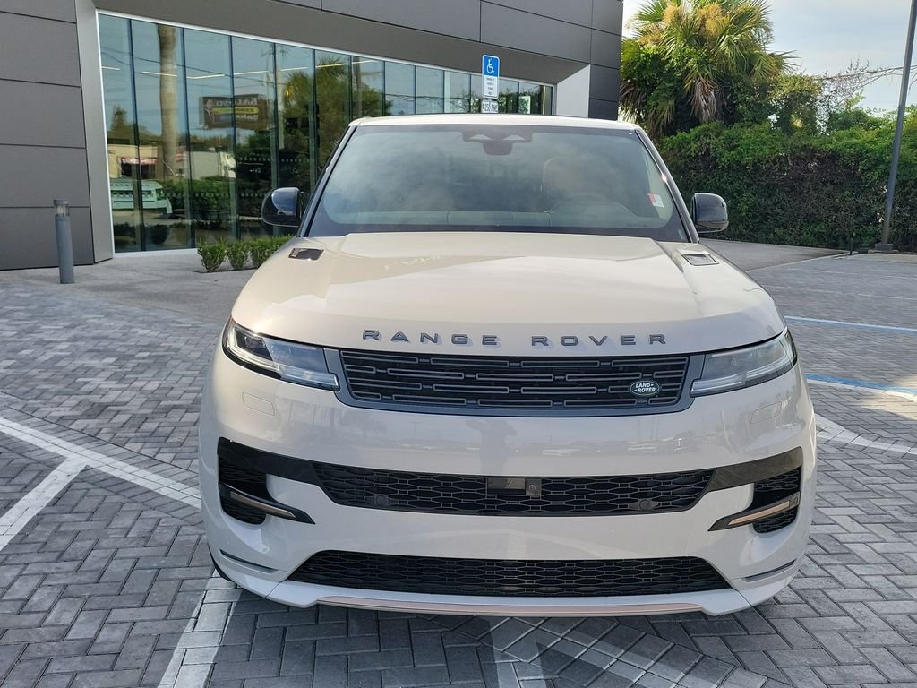 Certified Used 2025 Borasco Grey Metallic Land Rover Dynamic SE image 8