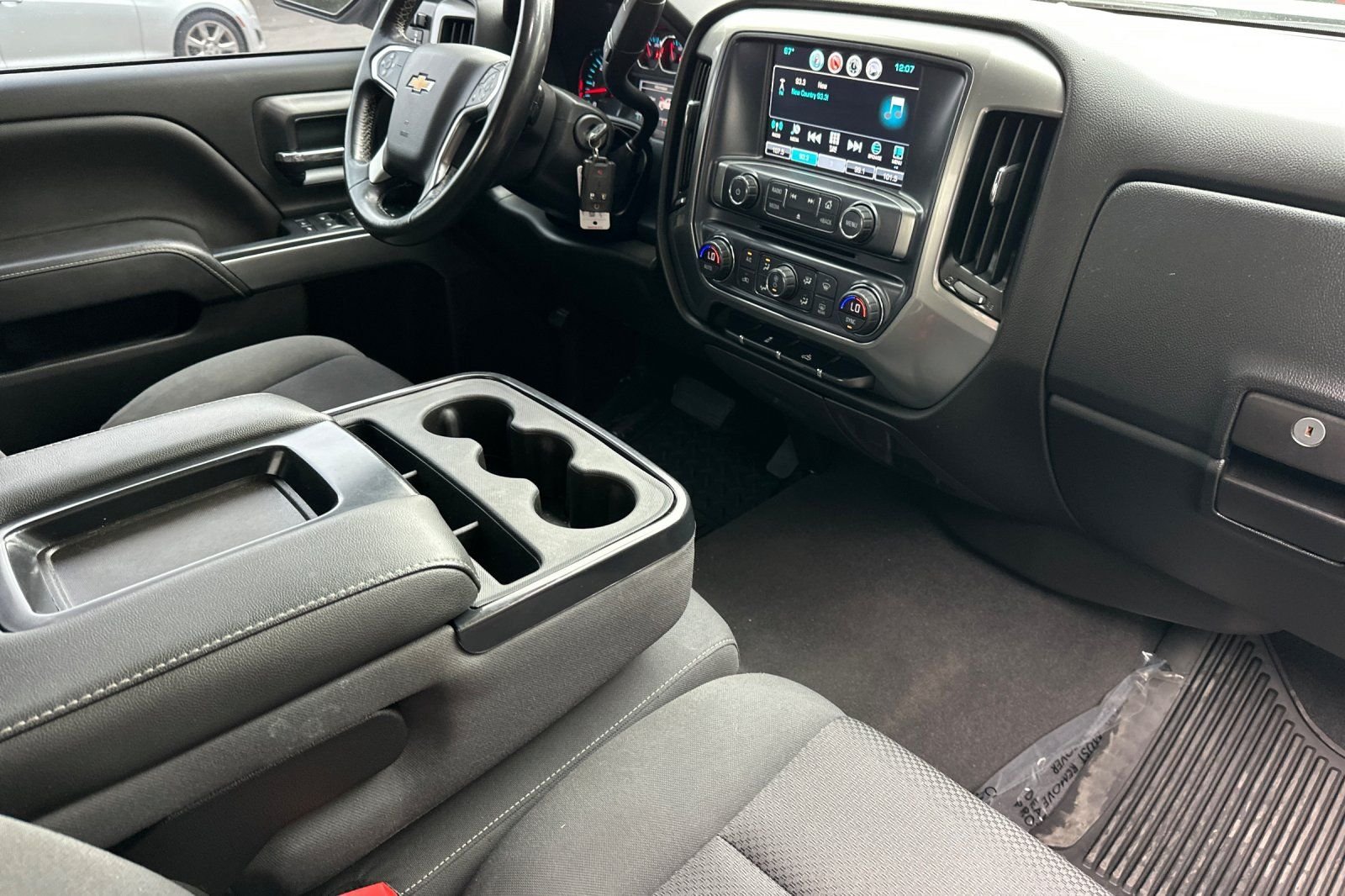 2018 Chevrolet Silverado 1500 LT - Photo 16
