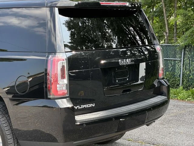 Used 2020 Black GMC SLT image 11