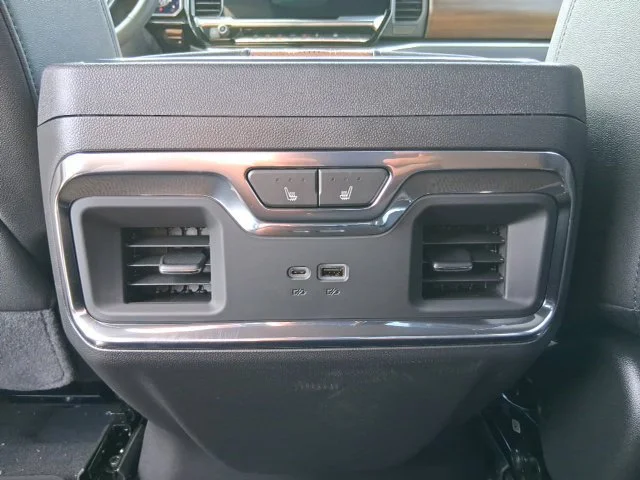 New 2026 Polar White Tricoat Chevrolet High Country image 28