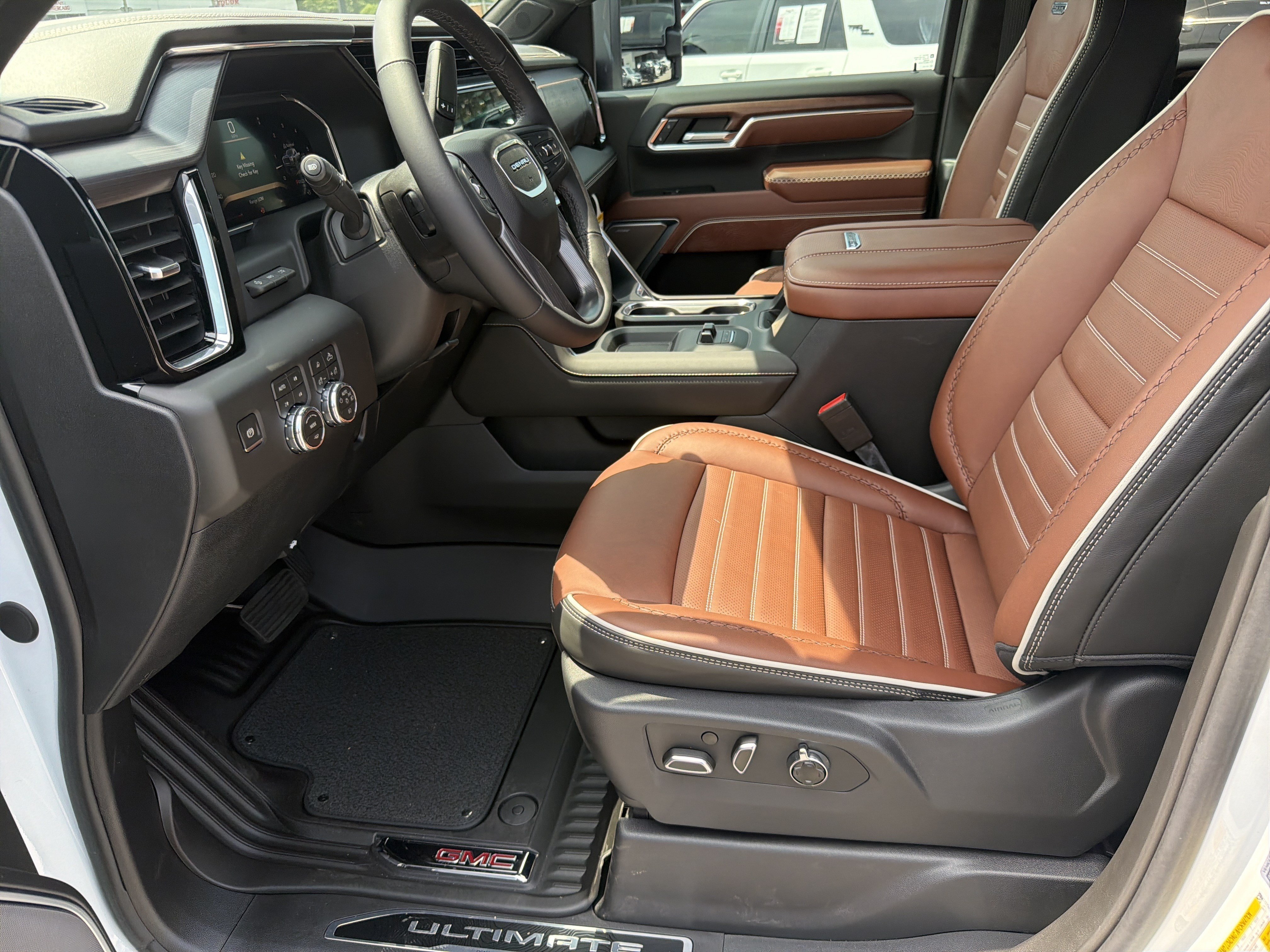 2026 GMC Sierra 2500HD Denali Ultimate - Photo 9