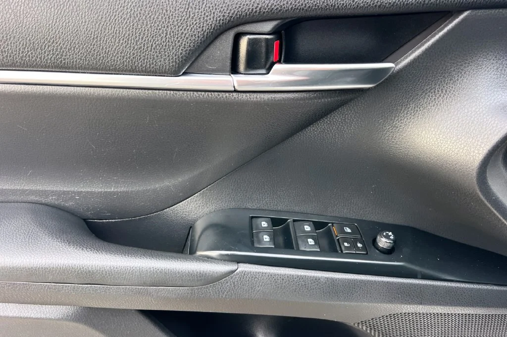 Certified Used 2019 White Toyota LE image 14