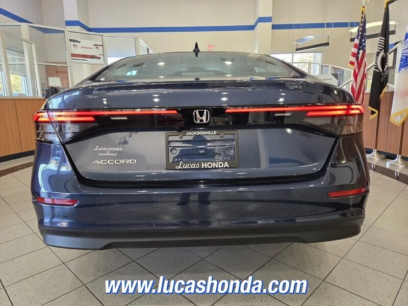 Used 2024 Blue Honda EX CVT image 5