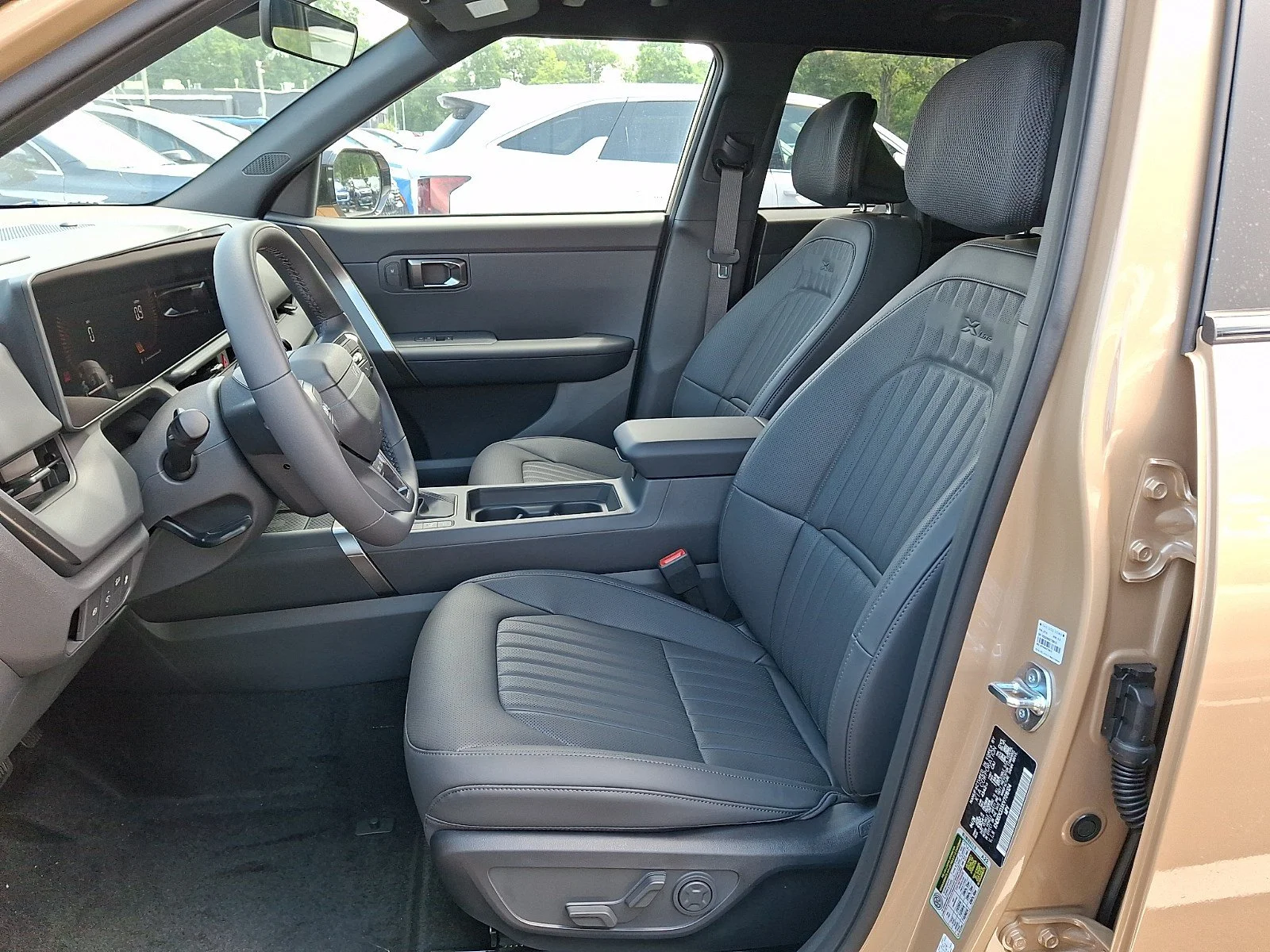 New 2027 Terrain Brown / Black Roof Kia X-Line S image 6