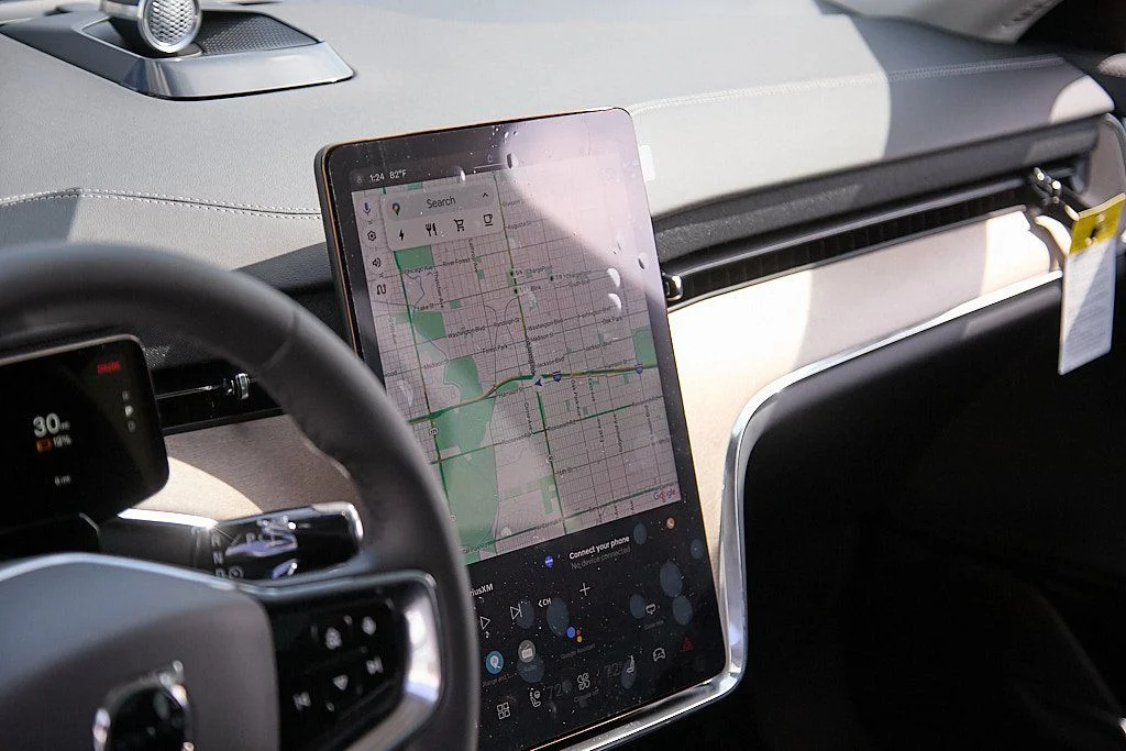 2025 Volvo EX90 Ultra - Photo 14