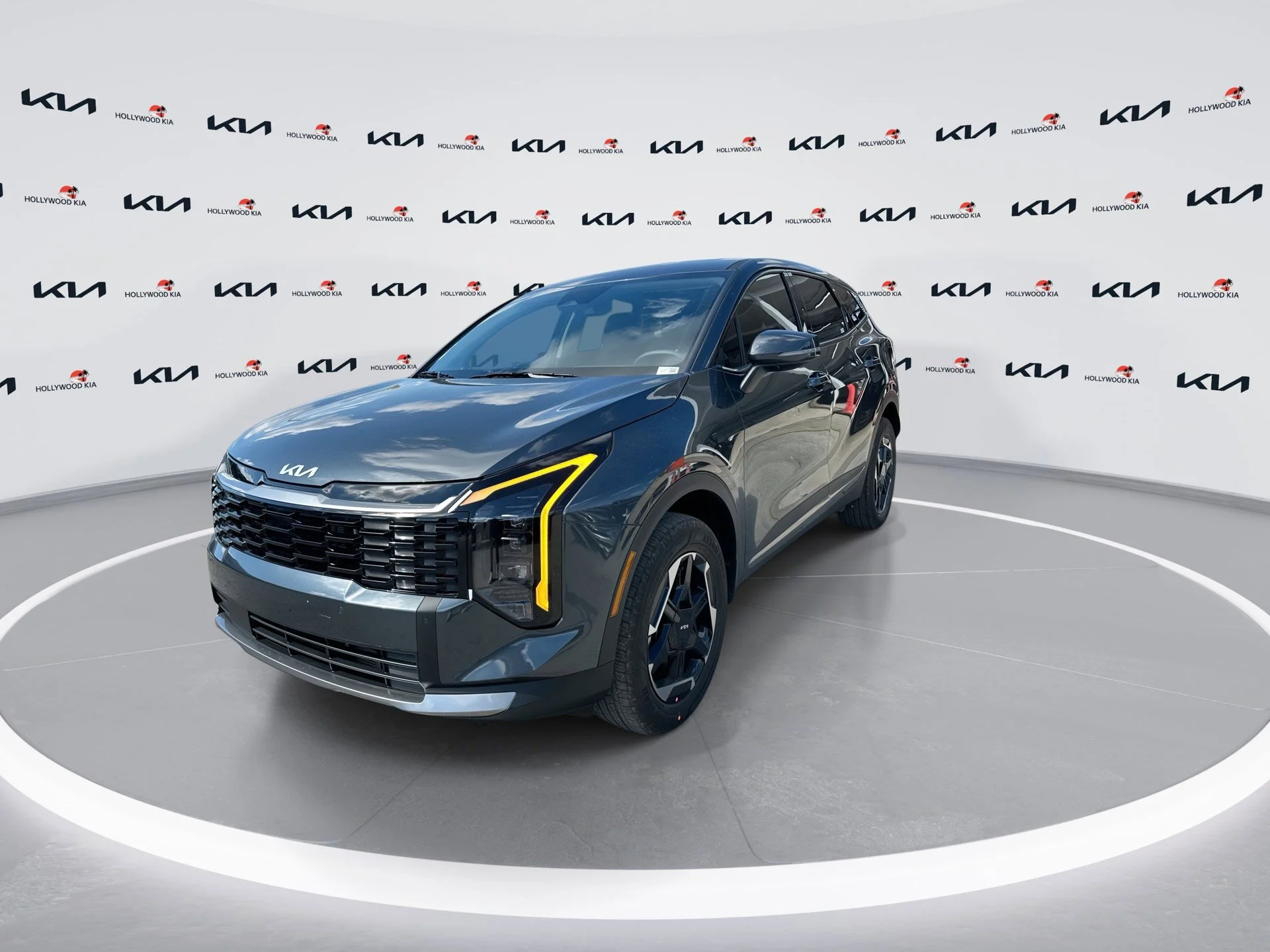 New 2026 Gravity Gray Kia S image 4