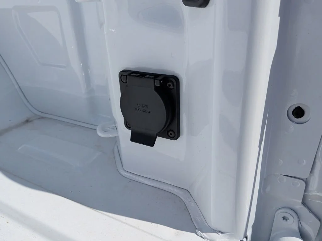 New 2026 Summit White Chevrolet Custom image 35