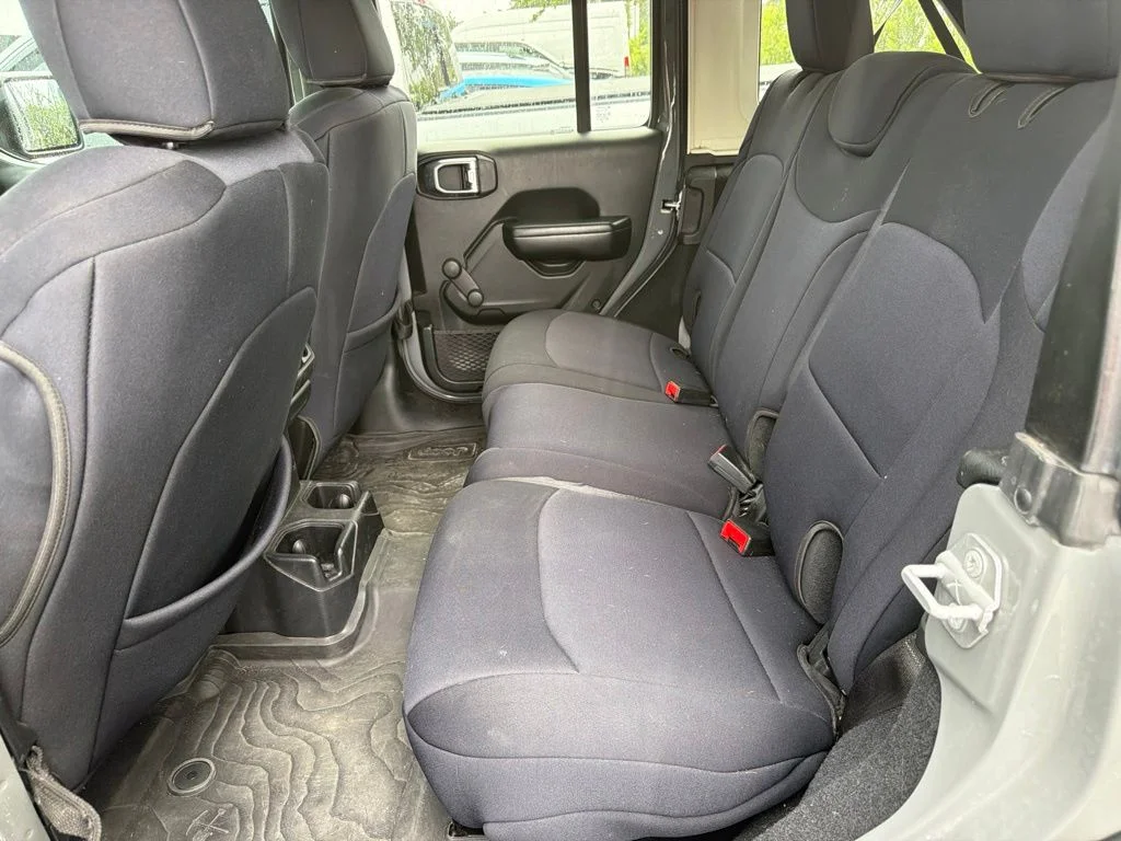 Used 2018 Gray Jeep Unlimited Sport image 16