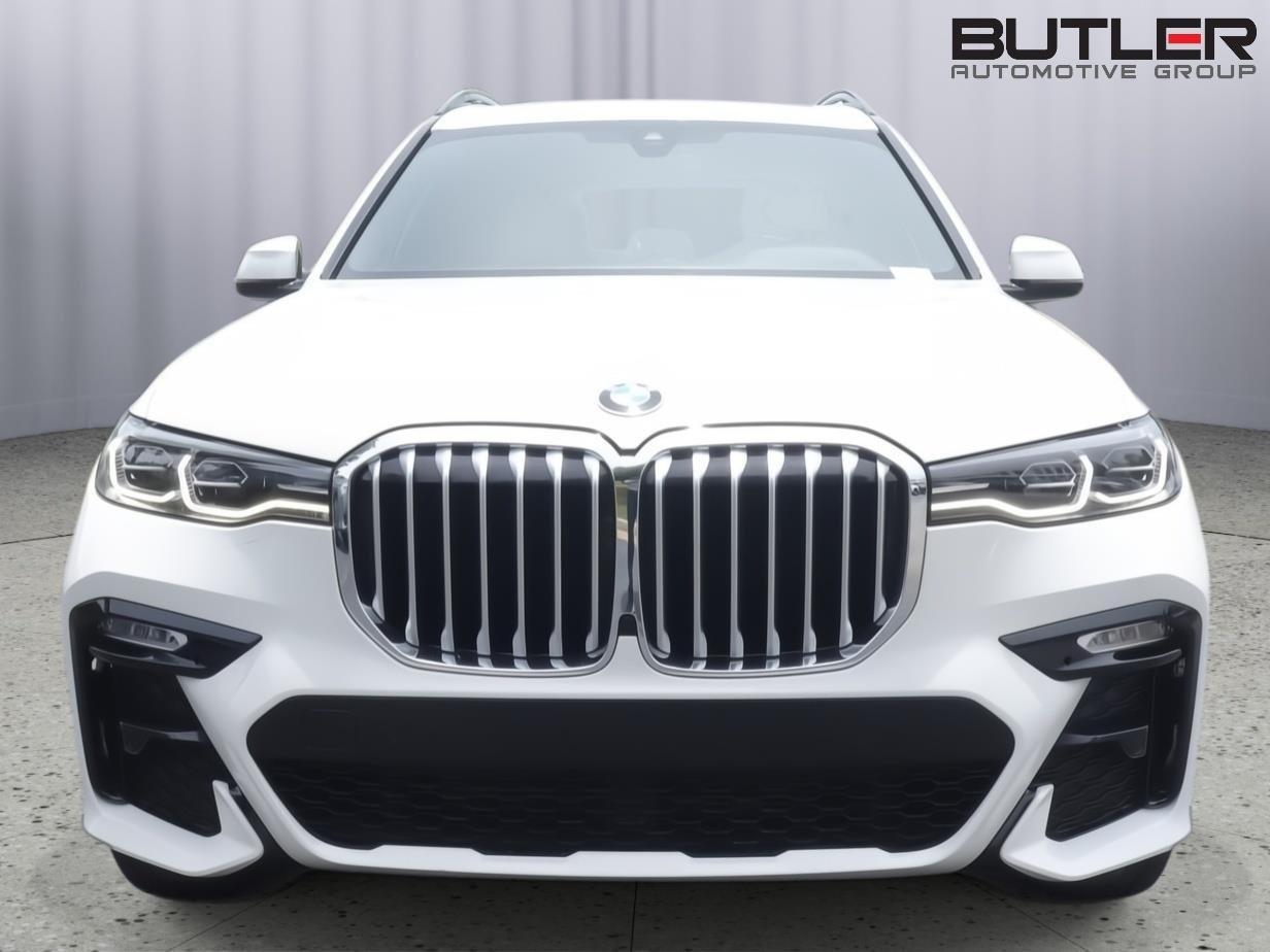 Used 2022 Alpine White BMW xDrive40i image 2