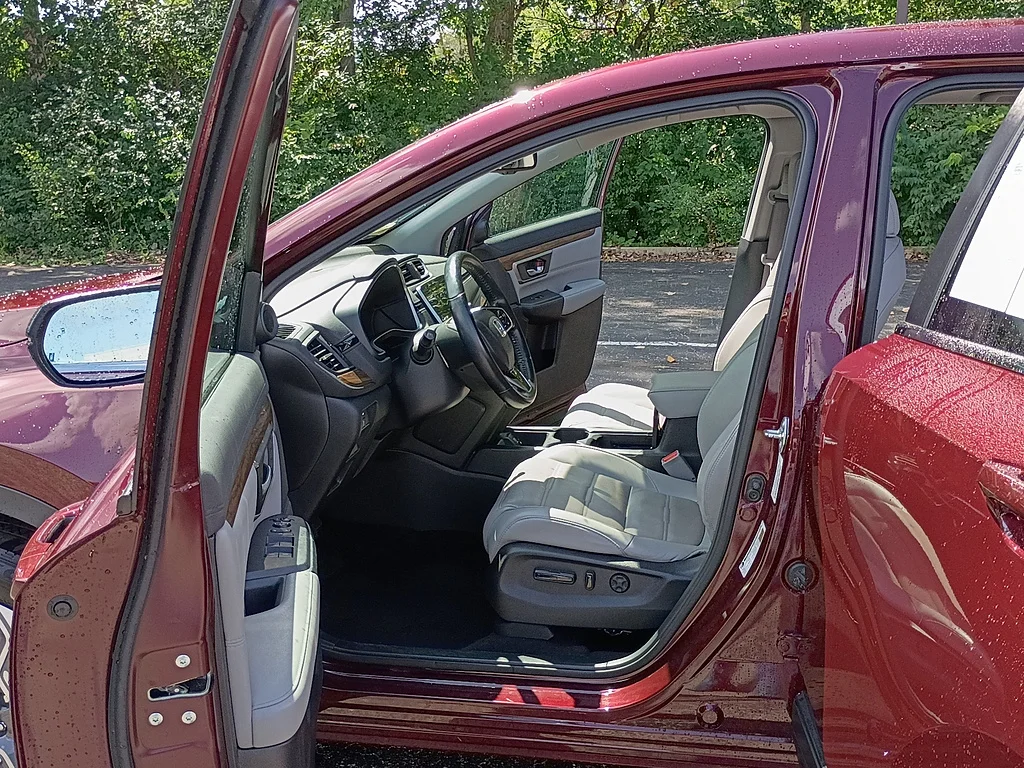 Certified Used 2018 RED Honda EX-L image 10