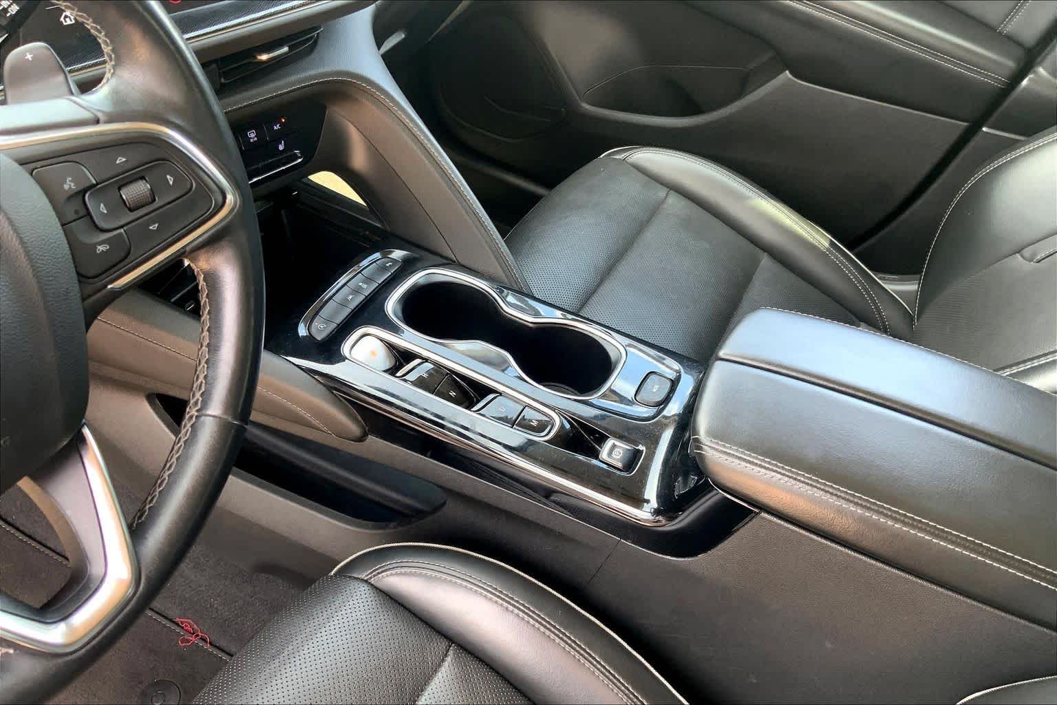 2022 Buick Envision Essence - Photo 16