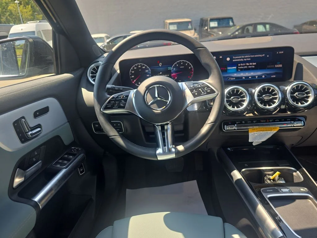Used 2026 Black Mercedes-Benz GLA 250 image 16