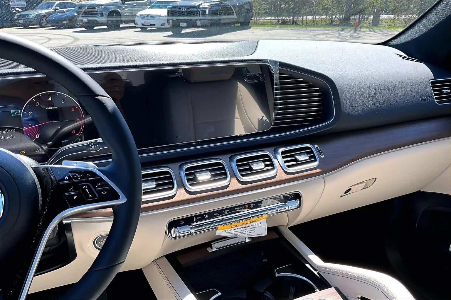 New 2026 Polar White Mercedes-Benz GLE 350 image 9