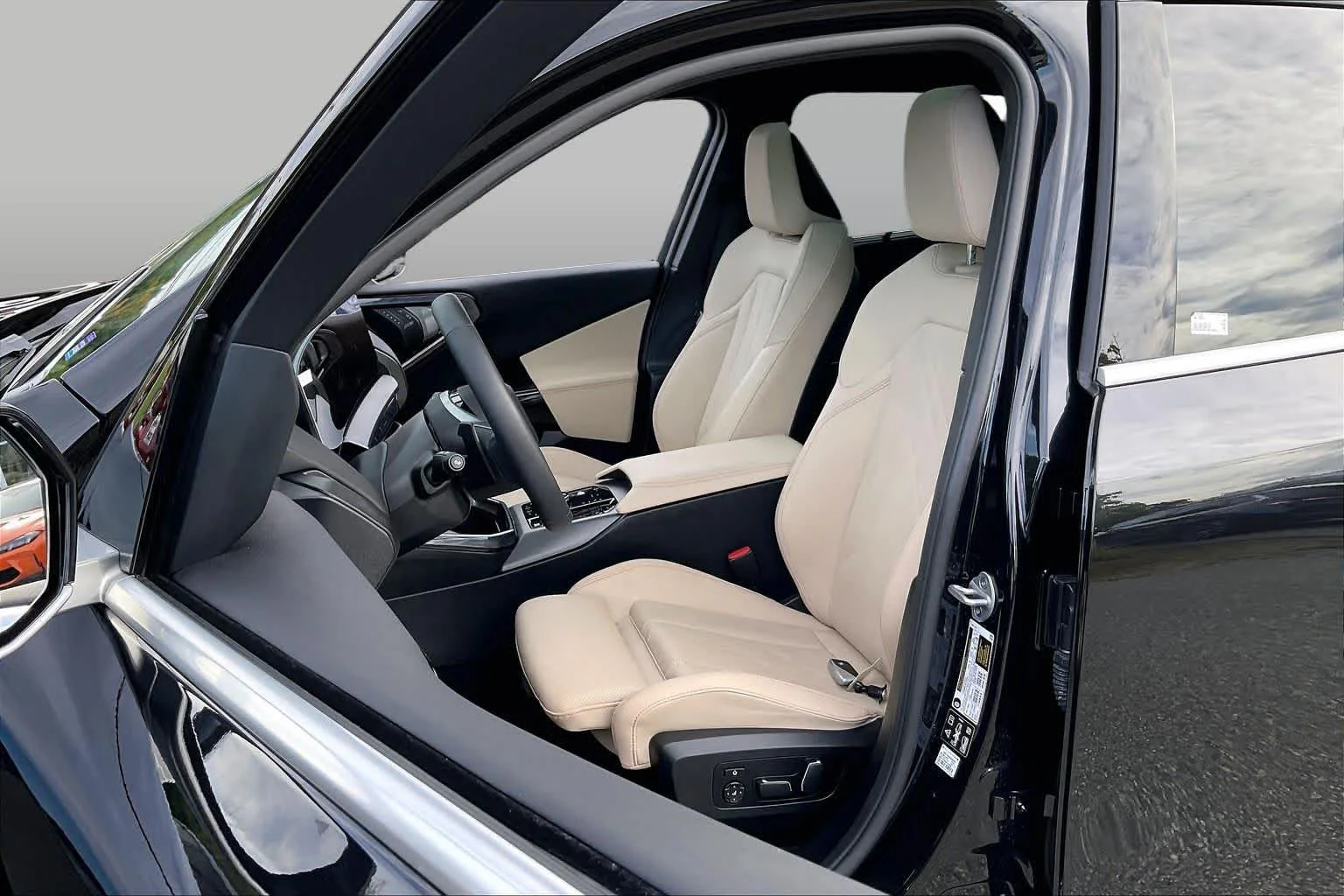 New 2026 Black Sapphire Metallic BMW 30 xDrive image 9