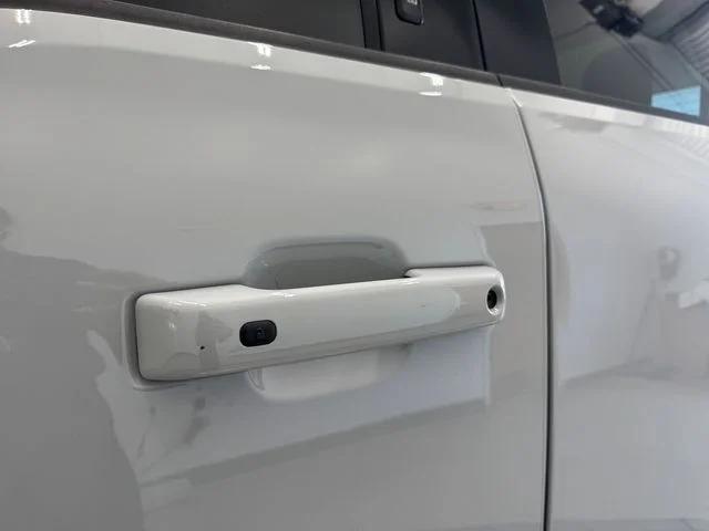 Used 2024 Avalanche Ford XLT image 46