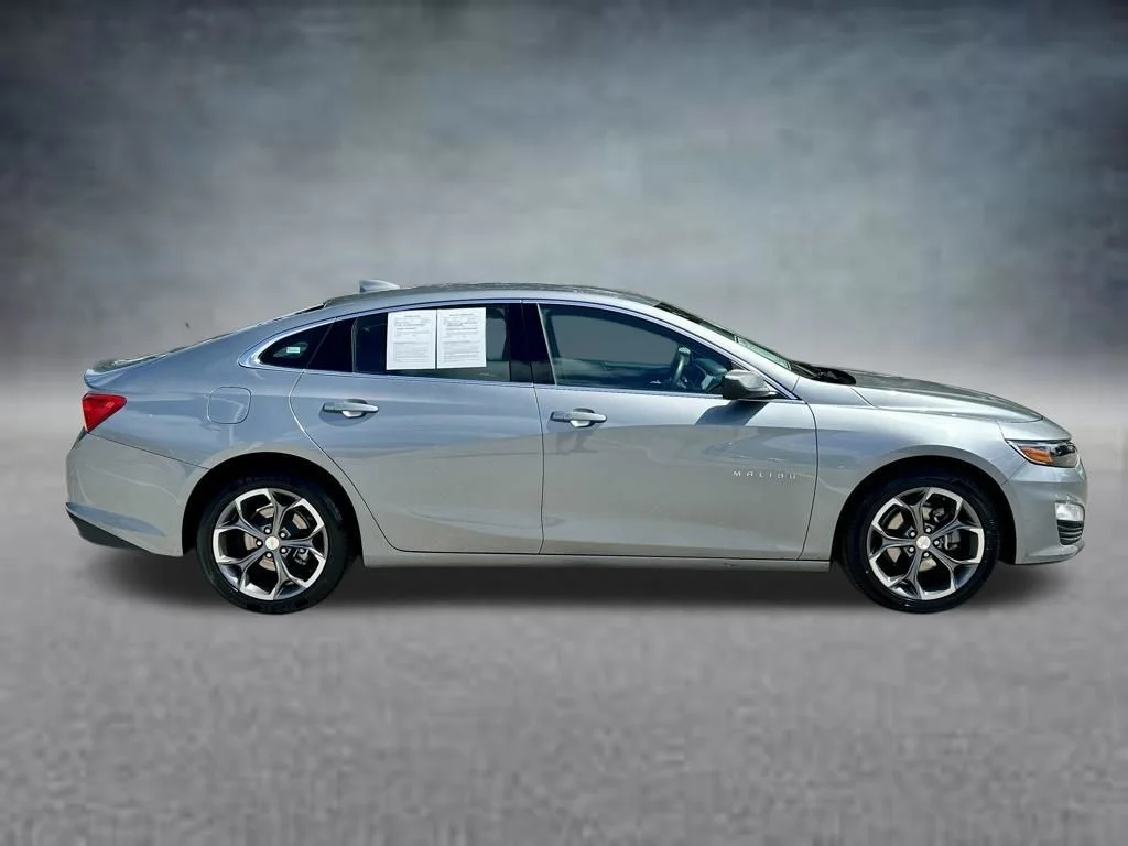 Used 2024 Gray Chevrolet LT image 4