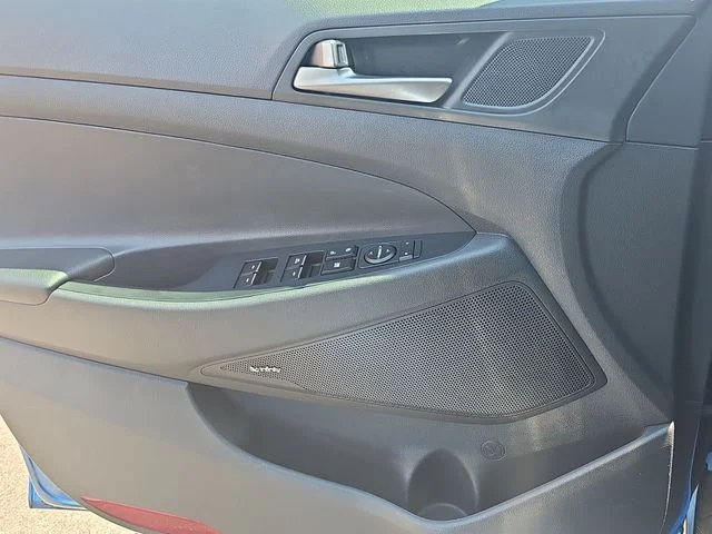 Used 2018 Blue Hyundai Limited image 24