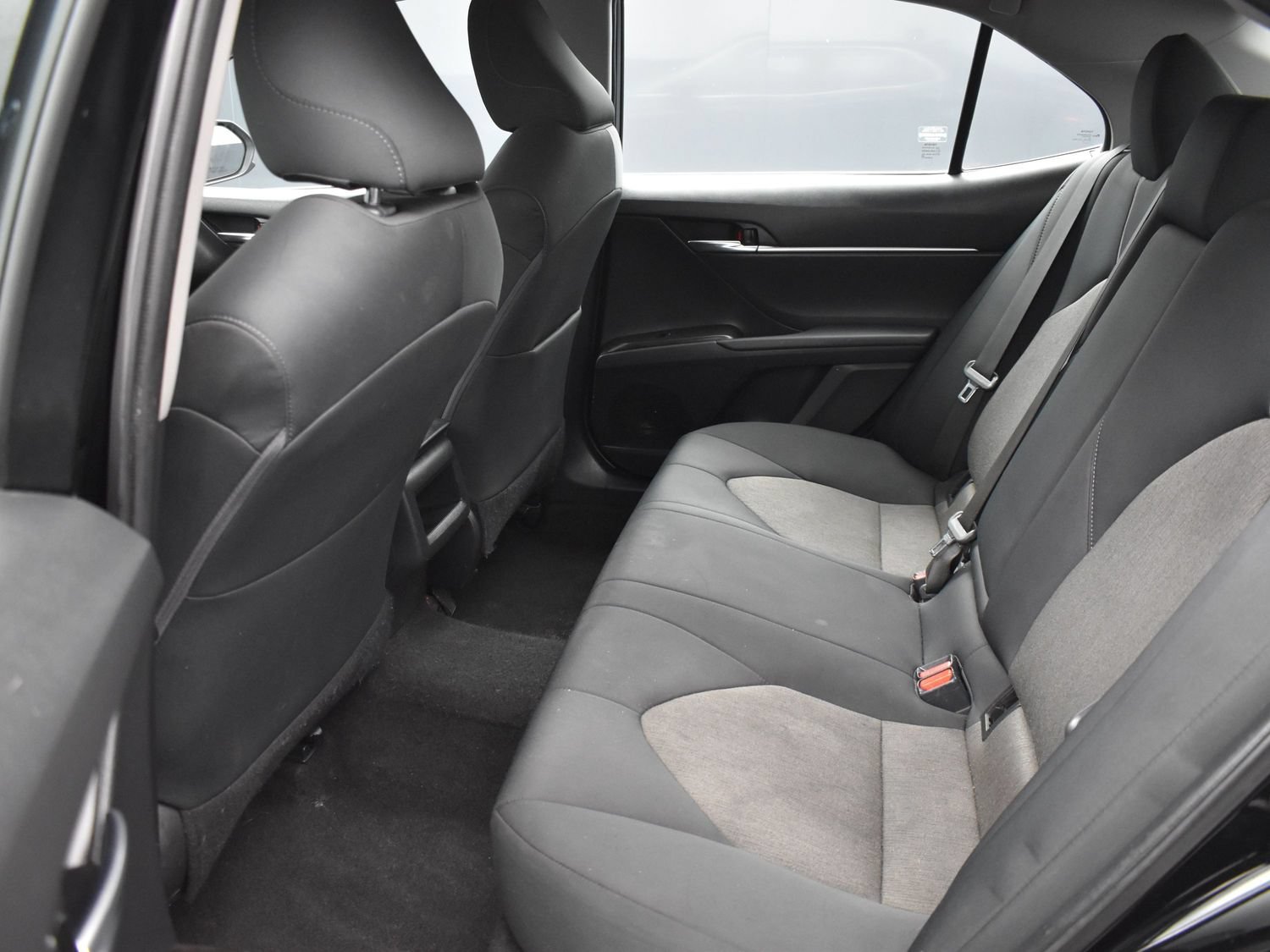 Used 2021 Midnight Black Metallic Toyota LE image 16