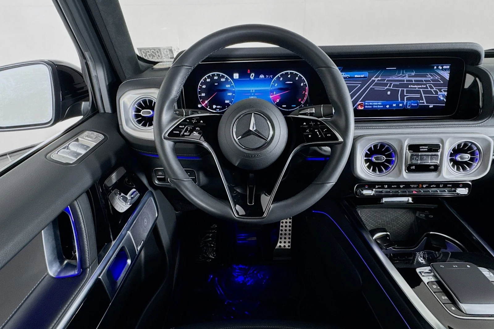 Certified Used 2025 Obsidian Black Metallic Mercedes-Benz G 550 image 5